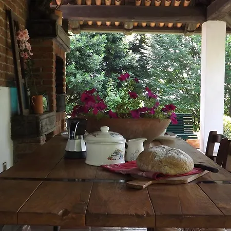 Guest House Cascina Belsito Bed & Breakfast 3*