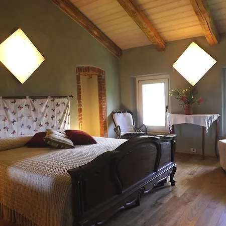 Guest House Cascina Belsito Biella